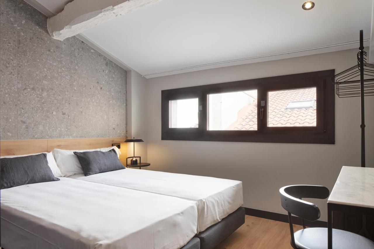 Hostal Espoz Y Mina ปัมโปลนา ภายนอก รูปภาพ