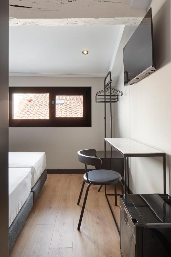 Hostal Espoz Y Mina ปัมโปลนา ภายนอก รูปภาพ